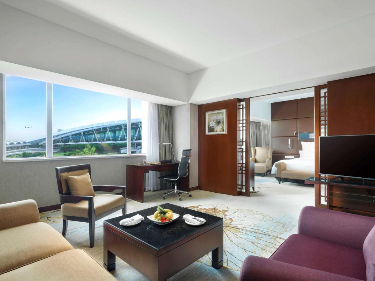 Pullman Guangzhou Baiyun Airport - Free Shuttle Bus & Official Registration Agency During Canton Fair Extérieur photo