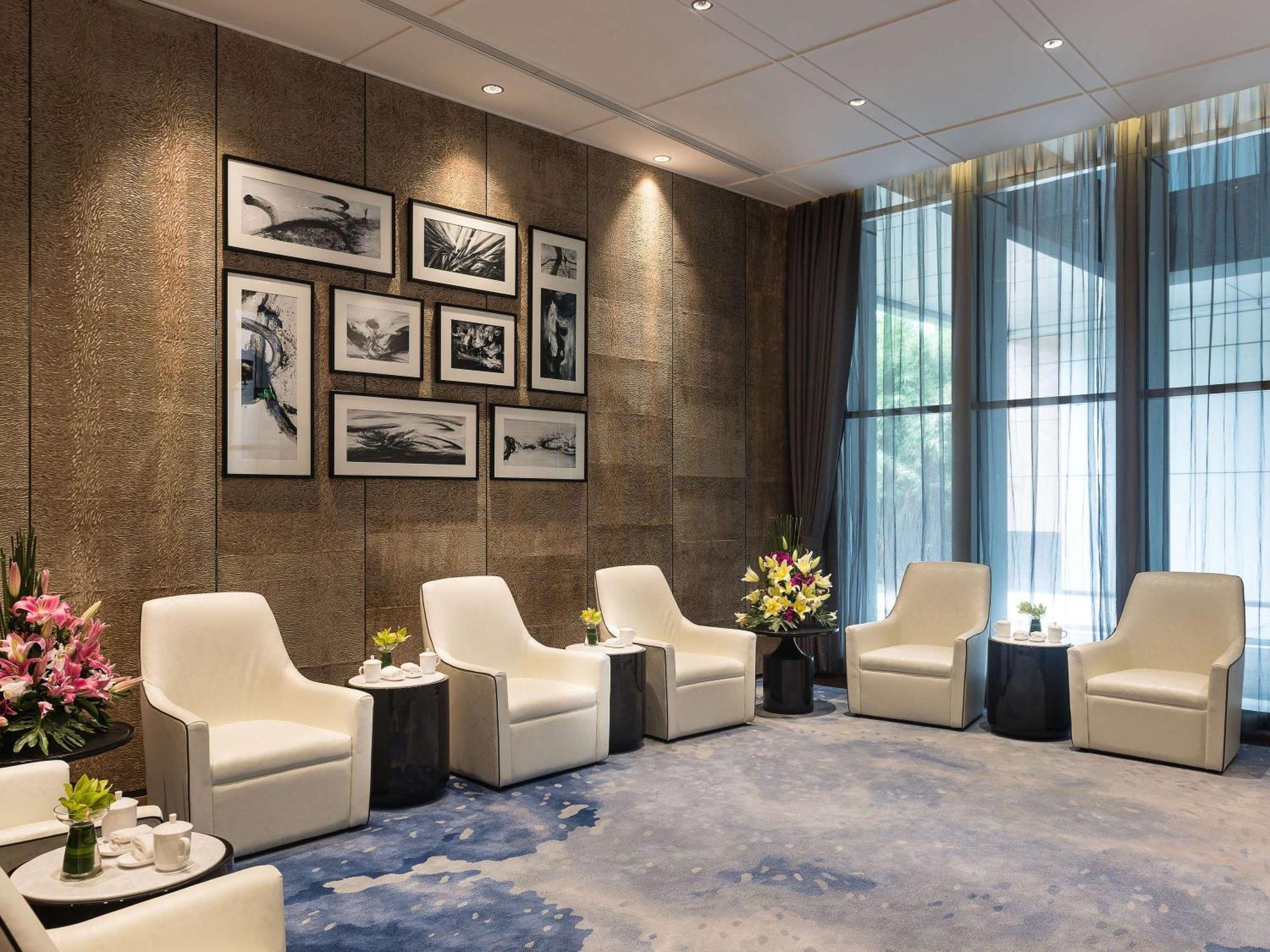 Pullman Guangzhou Baiyun Airport - Free Shuttle Bus & Official Registration Agency During Canton Fair Extérieur photo