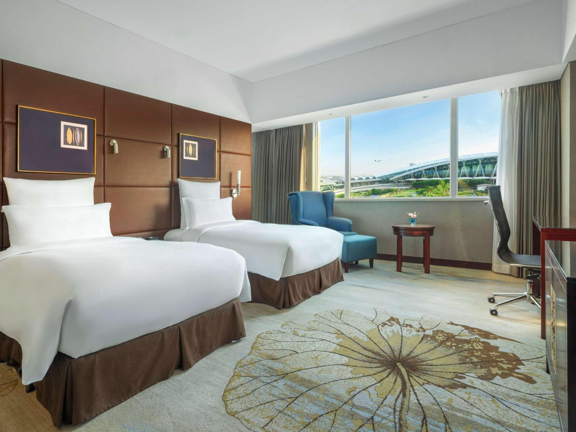 Pullman Guangzhou Baiyun Airport - Free Shuttle Bus & Official Registration Agency During Canton Fair Extérieur photo